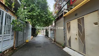Nhà phố 1 trêt 2 lầu Sân thượng 4PN 5WC Nội thất đầy đủ Gần ETown