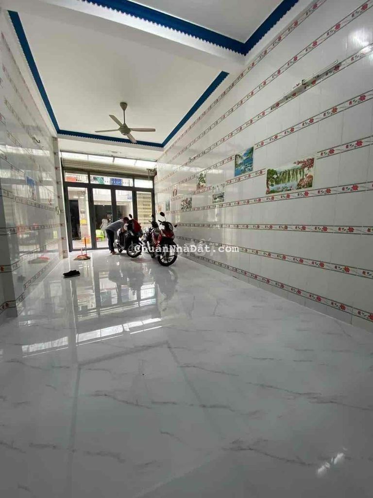 NGUYỄN SƠN.HẺM 5M.THÔNG.52M2.4TẦNG HOÀN CÔNG.CHỈ 5.9TỶ