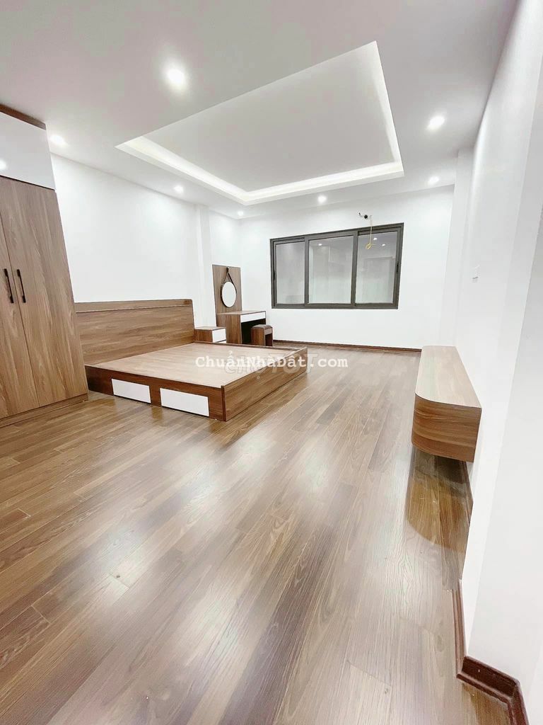 Bán Nhà Thuỵ Khuê 47m2 6Tầng Thang Máy Giá Nhỉnh 6 Tỷ