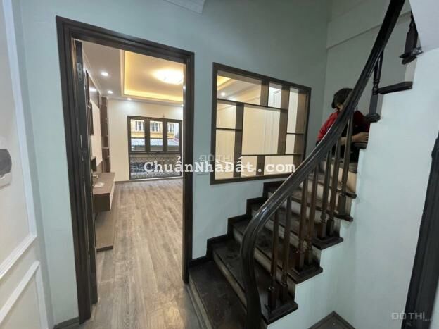 Nhà đẹp nhất quận Tây Hồ, Bán nhà Võng Thị, Lạc Long Quân 48m2 xây 5 tầng mới giá 6.4 tỷ