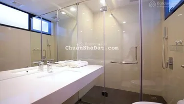 Bán nhà 93m2- mặt tiền 6m - 8 tầng- 12 phòng- đường ôtô đỗ cửa - tại phố Tô Ngọc Vân Tây Hồ Hà Nội