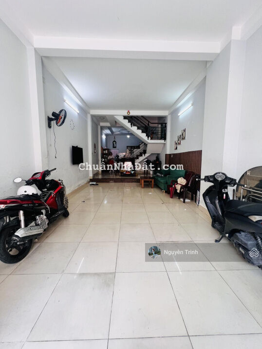 Cắt lỗ 1.5 tỷ bán nhanh nhà 1T3L đường Dân Chủ, gần chợ Bắc Ninh, P Bình Thọ. Ôtô đậu trước nhà