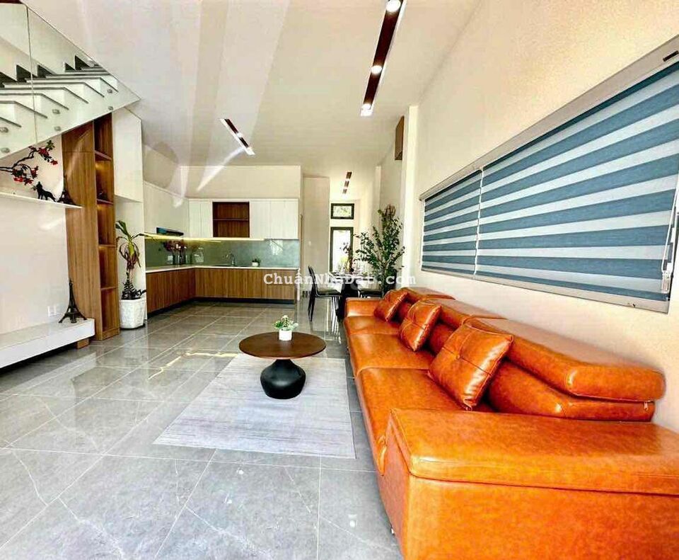 NHÀ PHỐ 1 TRỆT 1 LẦU 3 PN VUÔNG VỨC- HUỲNH VĂN LŨY, PHÚ LỢI, TDM,BD