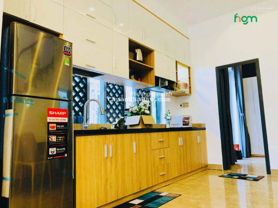 Bán nhà full nội thất DTSD 150m2 khu trung tâm gần biển