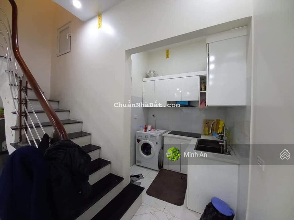 Bán nhà Yên Xá- Tân Triều 30mx 3 tầng, ngõ 3 gác, oto cách 50m, giá chỉ 2.45 tỷ