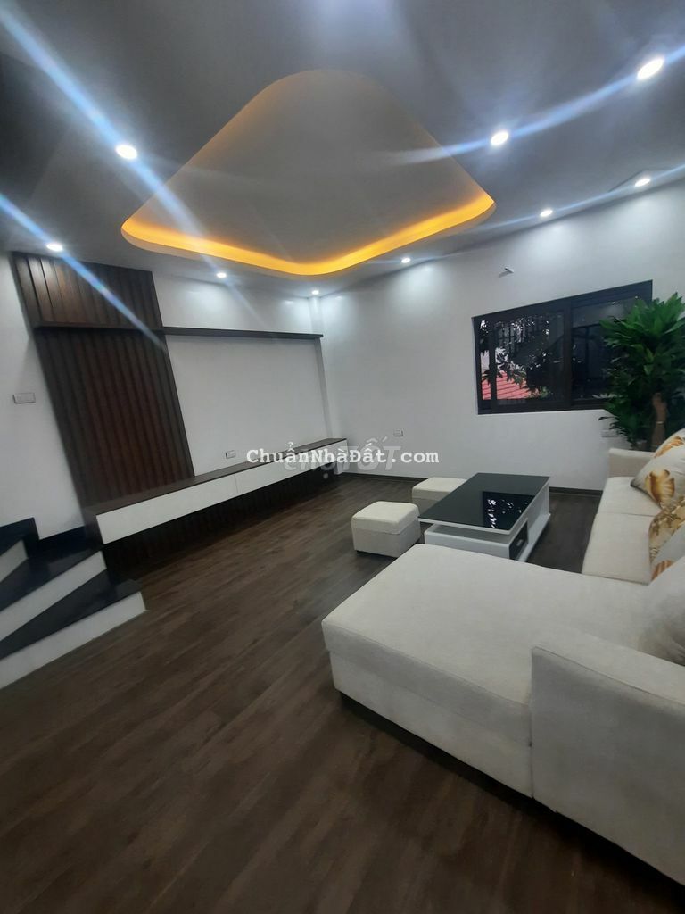 Hữu Hoà ôtô đỗ cửa,5m ôtô tránh,5t mới đẹp chỉ 2.35 tỷ