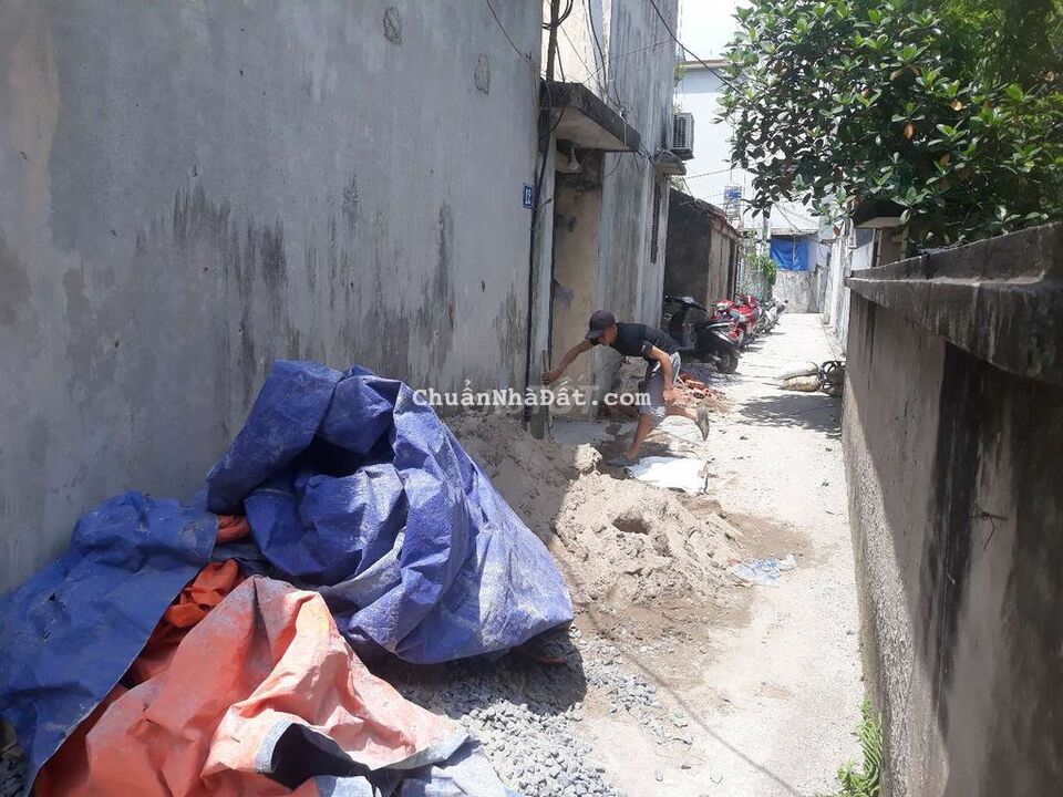 Bán nhà cấp 4 gác xép ngõ 13 tả thanh oai 1.86 tỷ 39m