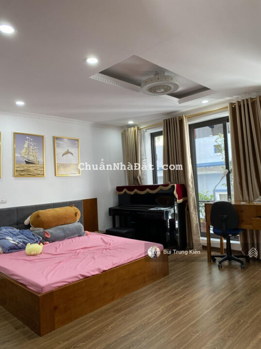 Bán nhà mặt hồ Quan Nhân 60m x 4 tầng, MT 7m, đẳng cấp thượng lưu giá chỉ nhỉnh 7 tỷ