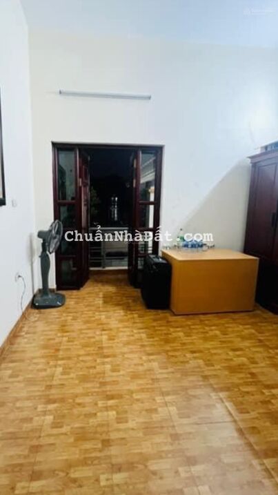 Bán nhà phố Tô Vĩnh Diện - Quận Thanh Xuân - 80m2 x 5 tầng MT 5,5m 6,5 tỷ