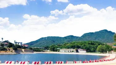 Nhà em cần bán nhanh lô 3 mặt thoáng cạnh suối chỉ hơn 1ty, 5p ra khu ĐHQG và CNC, Tiện ở or đầu tư