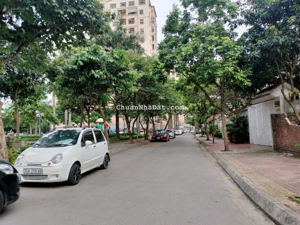 Chính chủ cần bán gấp Biệt Thự HANDIRESCO - 74 đường Phạm Văn Đồng 290m2 giá 35 tỷ.