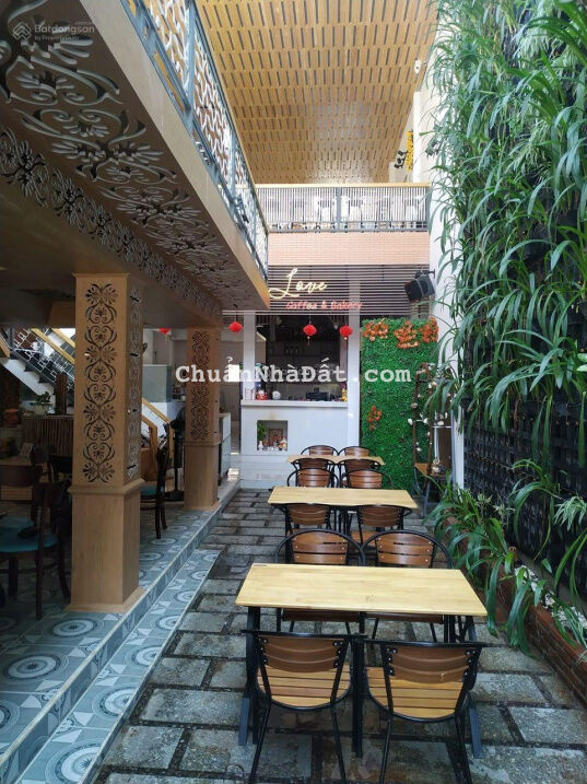 Bán nhà có sẵn mô hình cafe, ngay trung tâm huyện Diên Khánh, mặt tiền Lý Tự Trọng (giá sập sàn)
