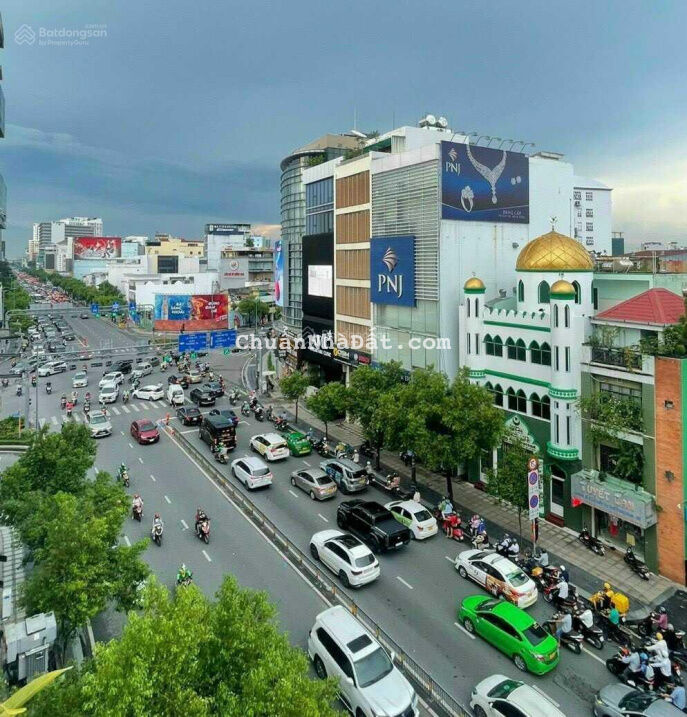 Giảm mạnh 11 tỷ còn 48 tỷ bán building 10,2 m X18 m Nguyễn Văn Trỗi thu nhập 278tr/tháng