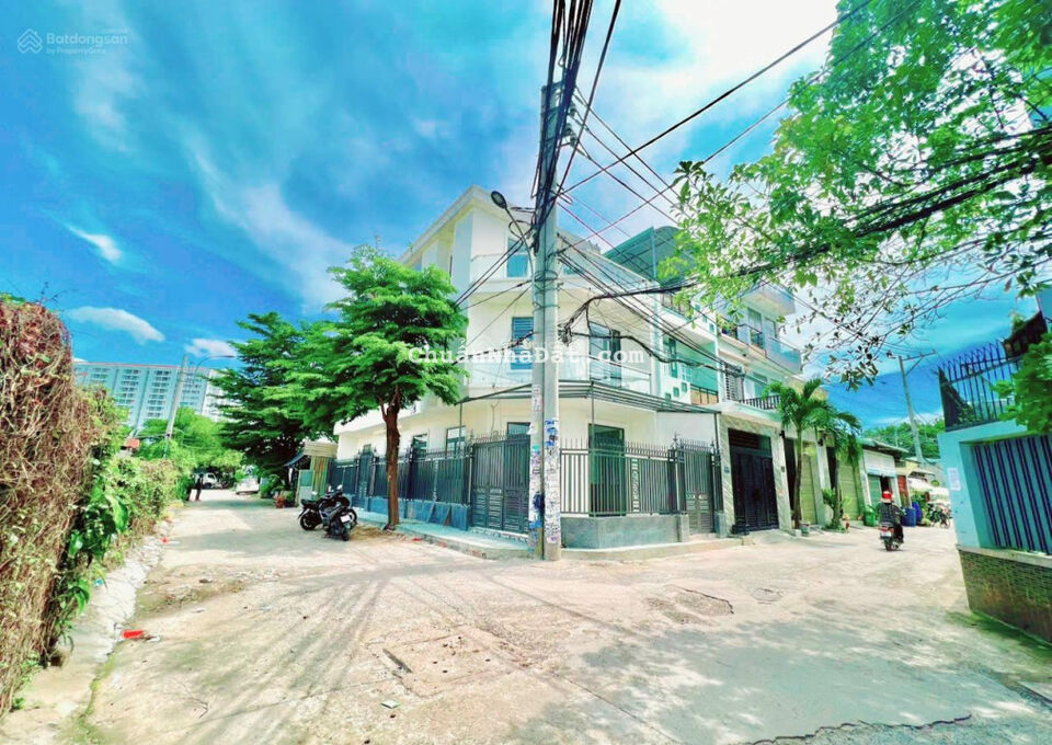 Nhà 2 lầu góc 2 mặt tiền ngay KDL Bến Xưa, gần Nguyễn Oanh - Gò Vấp. DT 6.6m x 16m. 77m2 thổ cư