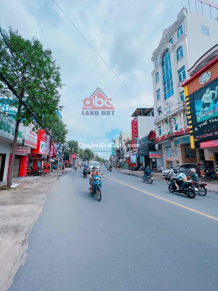 BÁN Nhà mặt tiền Phạm Văn Thuận ( 188m2)  giá rẻ nhất cung đường P.TAM