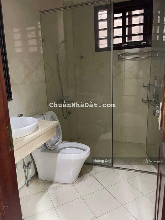 Bán nhà phân lô Phố Nguyễn Thị Định gần sân chơi 90.8m2*MT 5.3m thang máy - Kinh doanh chỉ 18.5 tỷ