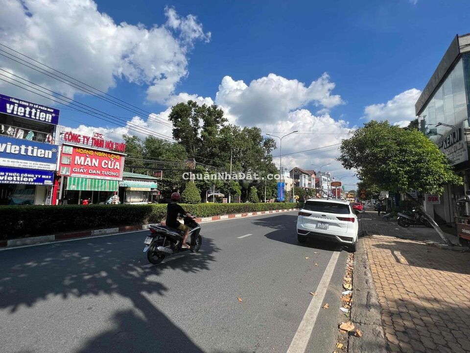 Nhà mặt tiền đường Nguyễn An Ninh thành phố Dĩ An