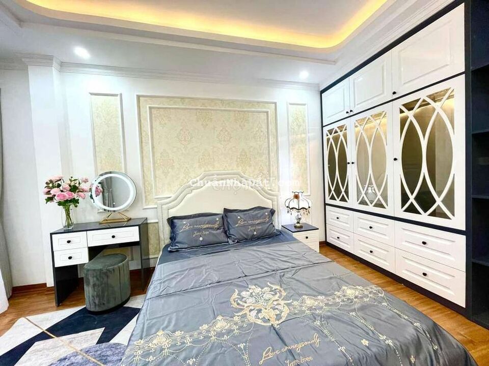 Thật100%! Võ Thị Sáu, Lô góc, OTO, KD,đẹp. 42m2*5T