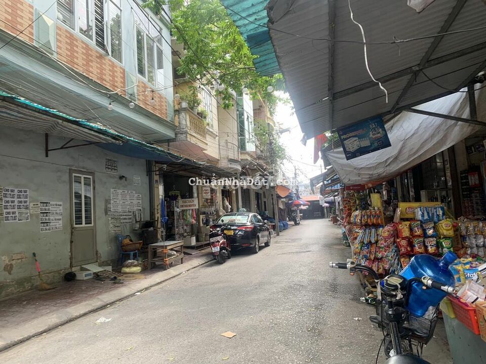 Bán nhà cạnh chợ Hòa Bình, Thượng Lý, Hồng Bàng 32m2 đường 5m.