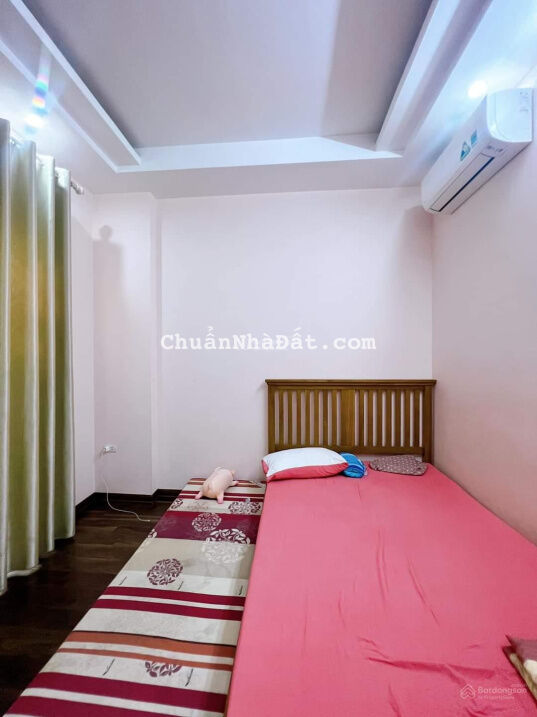 Bán nhà 5 tầng, 42m2, phố Ngọc Thụy, Long Biên, full nội thất, hơn 3 tỷ