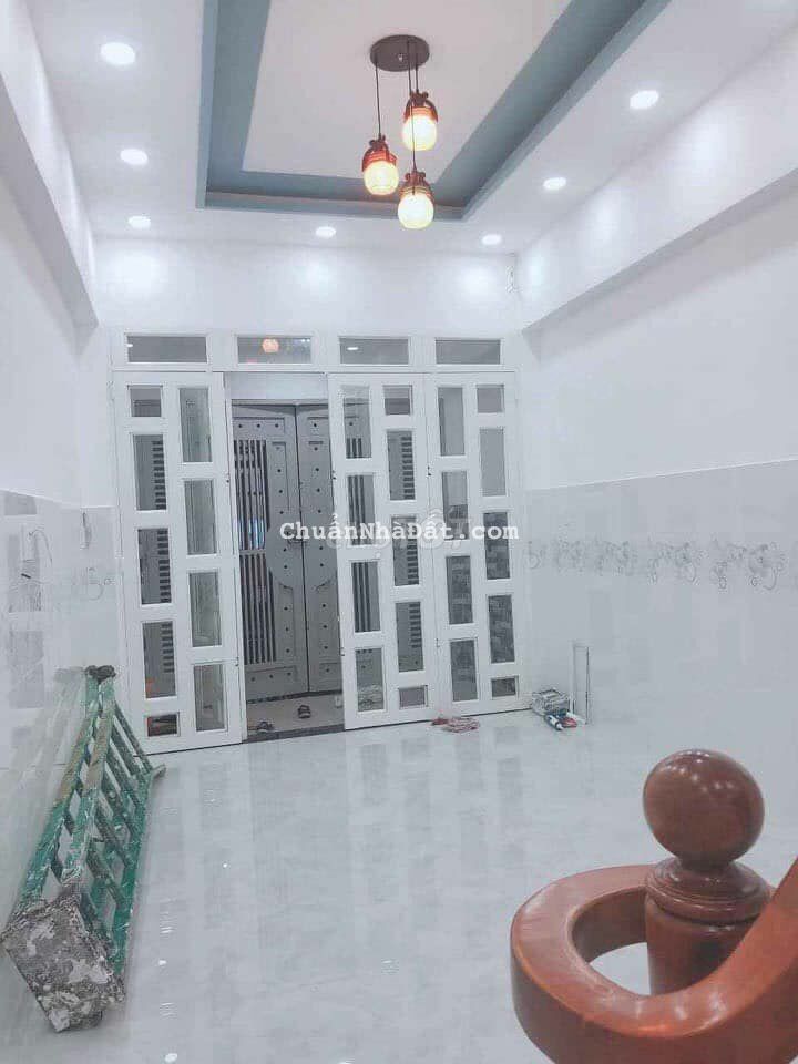 Bán nhanh nhà 41,6m² Hoàng Diệu Q4 sổ riêng 1Tỷ120