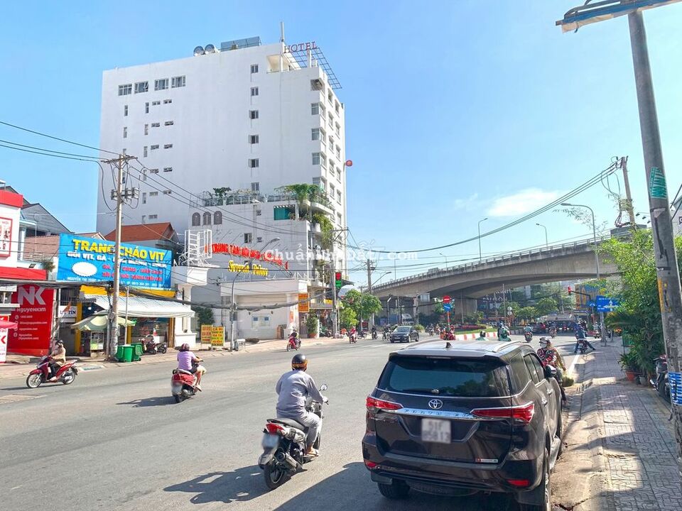 Giá chỉ 130tr/m sở hữu Mặt tiền 10x68m đường Nguyễn Thị Thập, P.BT, Q7