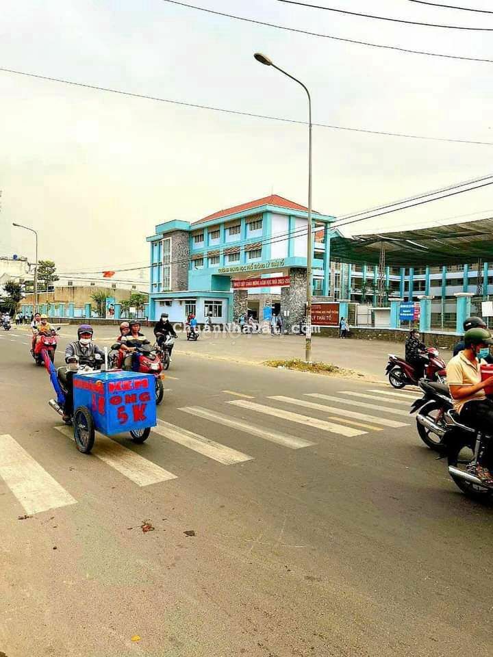 Chủ giảm 300 Bán nhà trệt lầu An Phú Thuận An BD