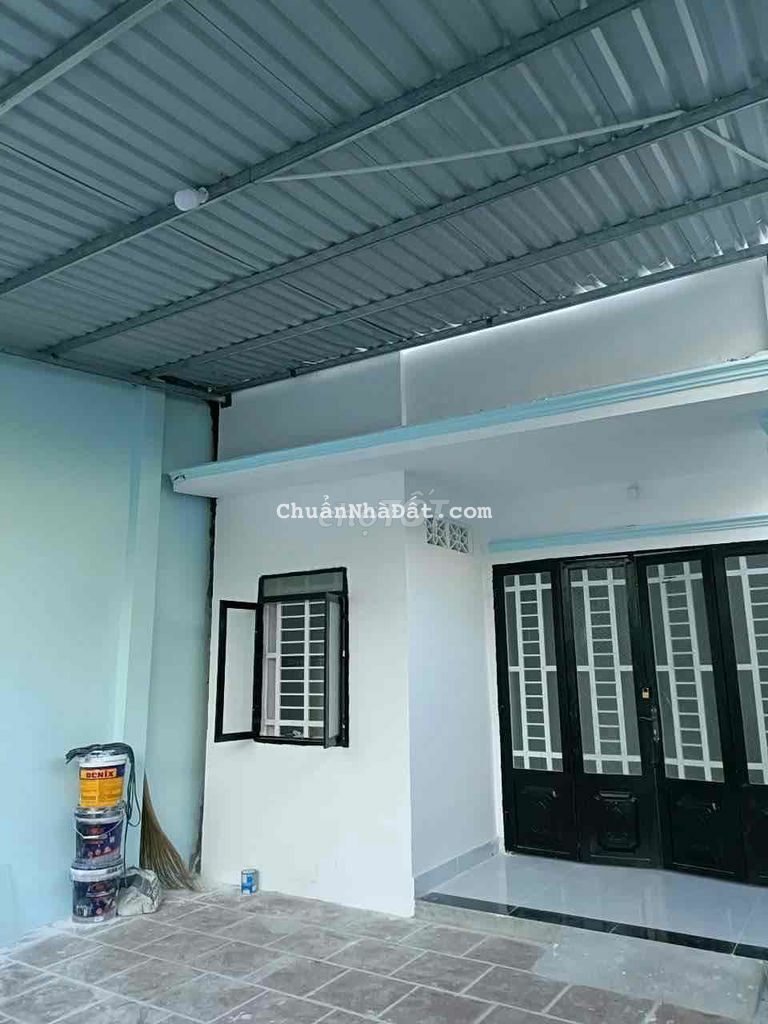 Nhà Lầu Sổ Riêng 84m2 Giá Chỉ 1tỷ280tr Cách chợ chỉ 500m