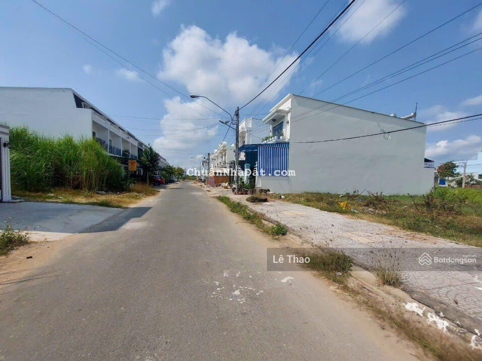 Đất đẹp MT đường Nguyễn Văn Ráng, Phước Lộc. 87,5m2/879tr, shr,tc. Cách UBND xã Phước Lộc 800m