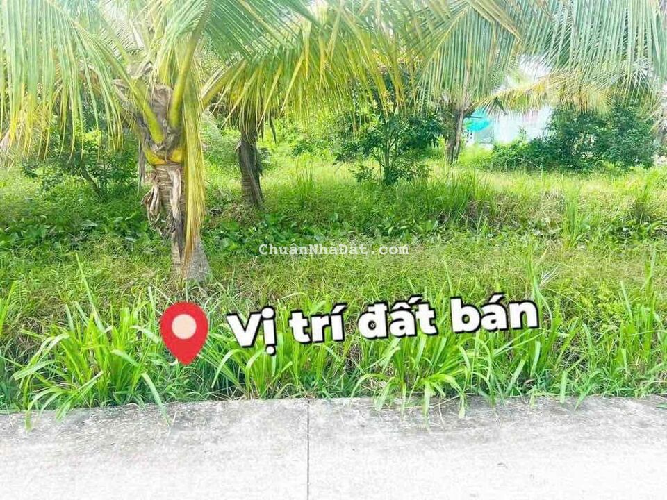 6x24m thổ cư . Mặt đường bê tông 4m. Ngay uỷ ban xã