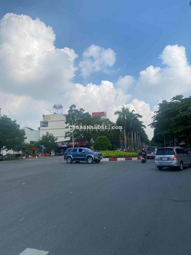 Cho Thuê Đất 110m, Mặt Tiền GS1 Big C Dĩ An