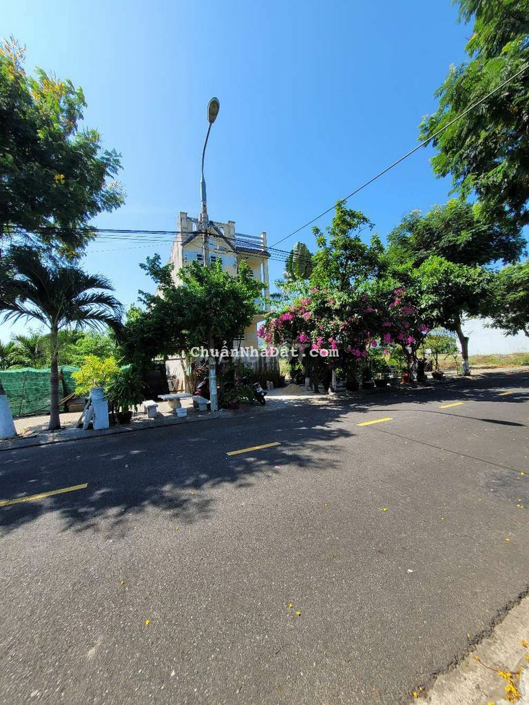 Cho thuê kho - xưởng . Đường NGUYỄN HỮU CẦU. Khu sơn thủy sl. Hòa hải