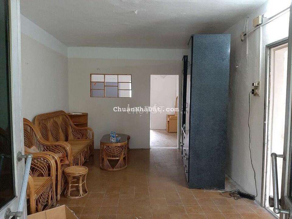 Cho thuê căn hộ 65 m2, 2 PN đủ NL, ĐH, giường, tủ SẠCH - ĐẸP, 6 tr/th.