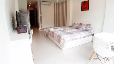 Cần cho thuê gấp căn hộ chung cư đẹp Nguyễn Ngọc Phương, 2PN, giá 9.5 triệu