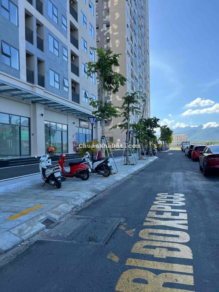 Căng Tầng 1 chung cư Bàu Tràm