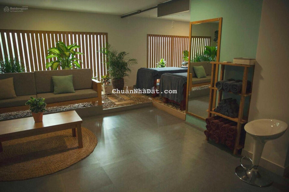 Cho thuê nhà đường Hoa Cau, Phú Nhuận 9x10m - trệt + 6 lầu - Giá 50tr