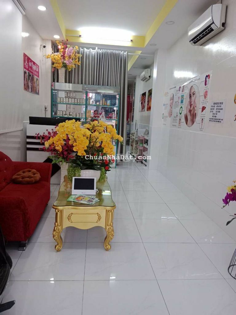 Nhà mặt tiền đường Nguyễn thị tú vĩnh locb. 45 m vuông.