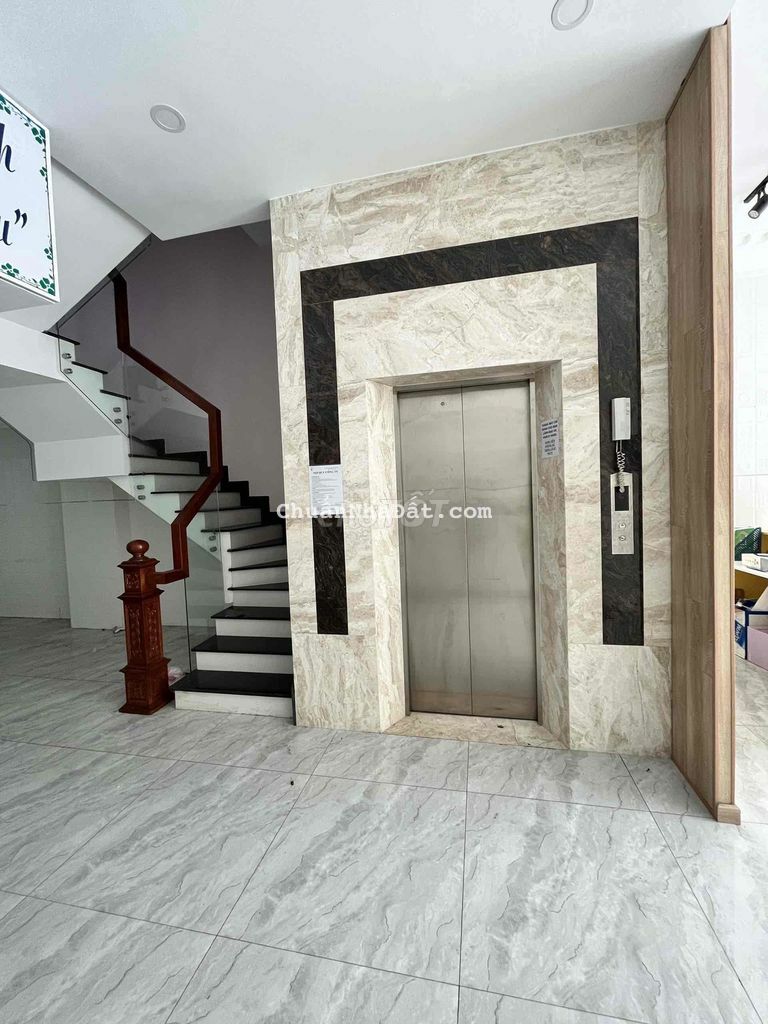 Cho thuê nhà mặt tiền kinh doanh đg số 17A