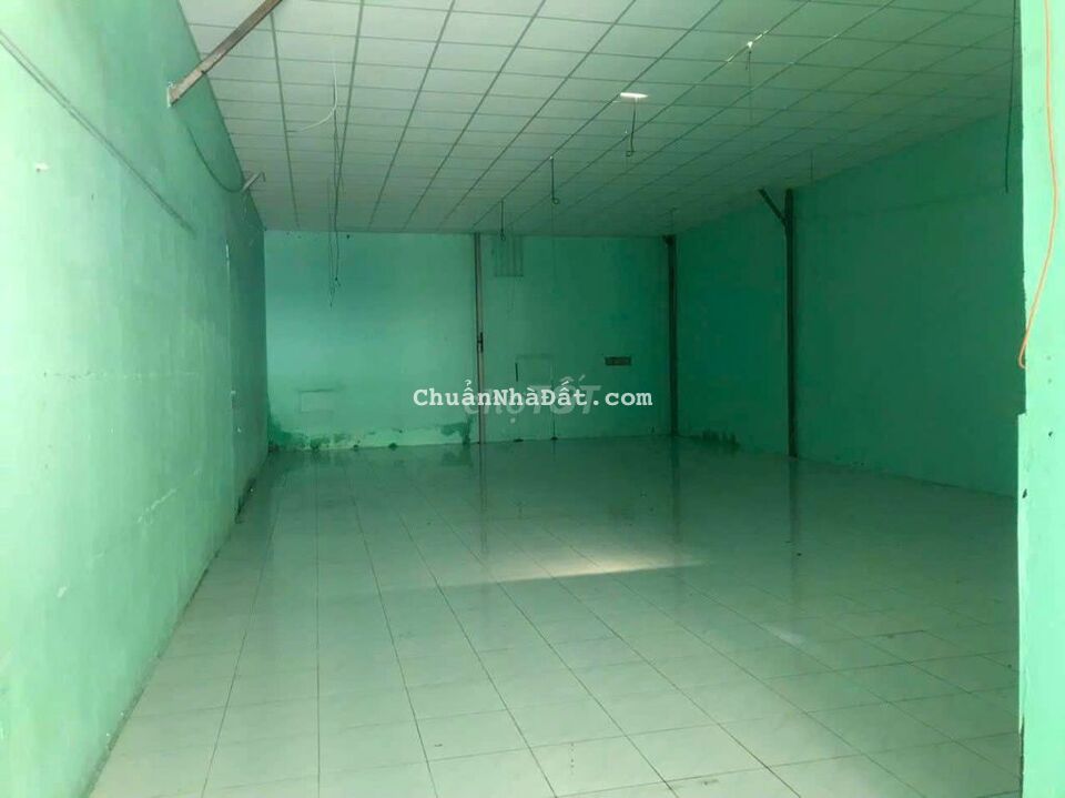 413/ Lê Văn Quới 8x25m......15 triệu. Xe công vào