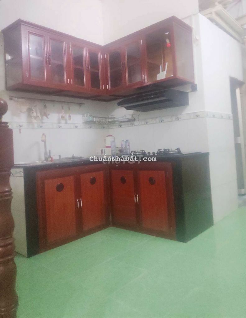 Nhà 1 lầu 2 Phòng ngủ hẻm xe hơi thông Hương Lộ 2 qua Chiến lược