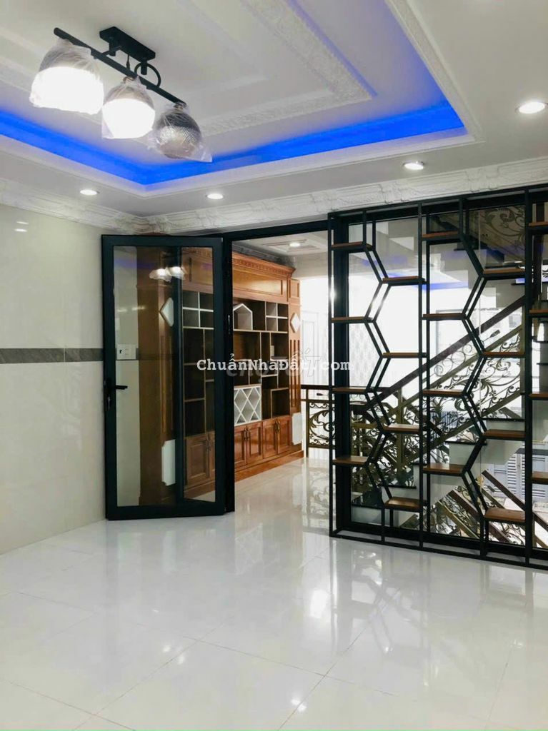 Nhà khu Tên Lửa Tân Tạo 5x16,lửng 2L , sân thượng nhà đẹp