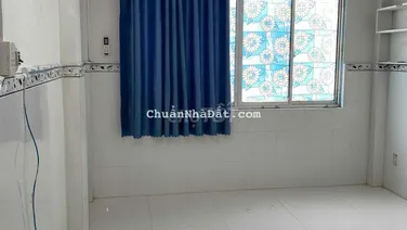 Nhà có nội thất. Hình chụp thật tế. 3lầu. 3PN.3WC. sát Q.1