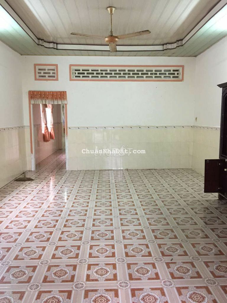 NHÀ CÓ SÂN QUÁ RỘNG RÃI GẦN ĐỀN HÙNG VƯƠNG , CẦU BÌNH THUỶ VÕ VĂN KIỆT