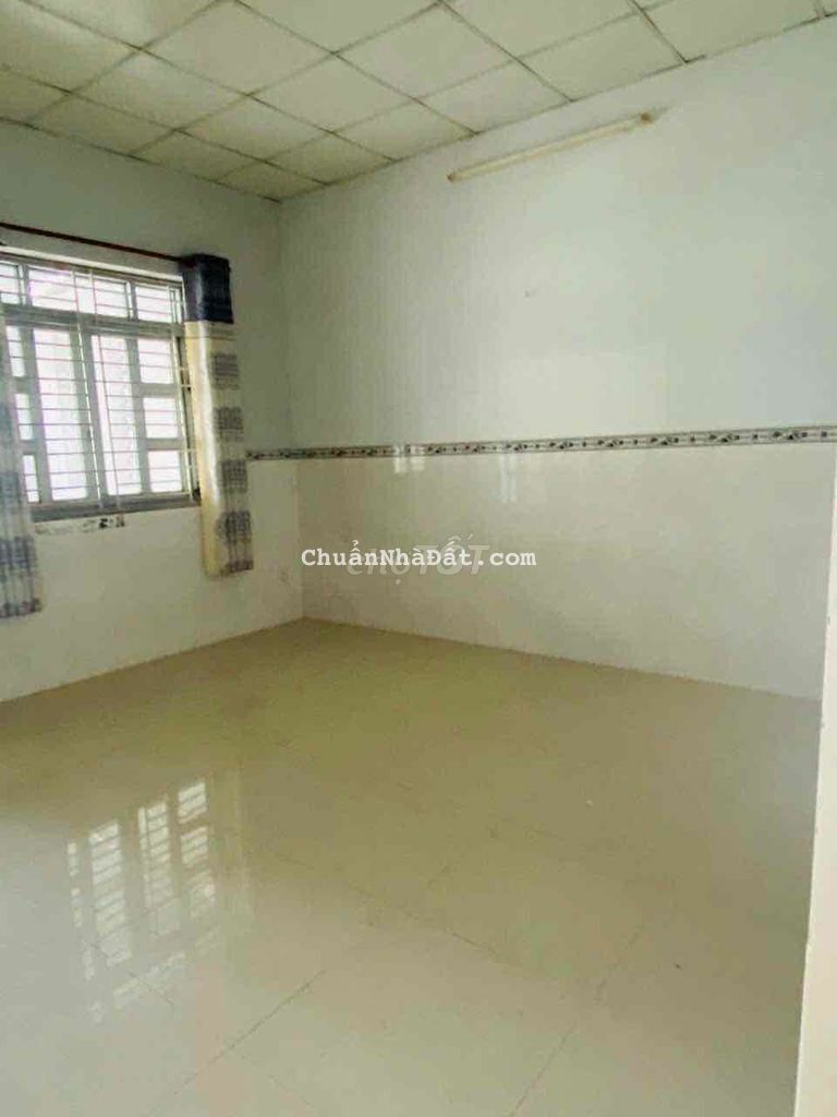 CHO THUÊ NHÀ 1 TRỆT 2 LẦU 4PN DT 4,5x20 KDC LONG THỊNH