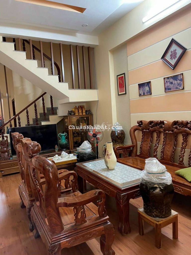 CHO THUÊ NHÀ ĐẸP GẦN CHỢ DĨ AN 2 BD