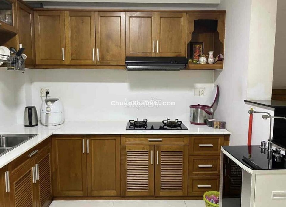 Cho thuê nhà Lê Đức Thọ Gò Vấp ⥊ Hẻm 8m ⥊ Sẵn 3 lớp cửa ⥊ Có nội thất