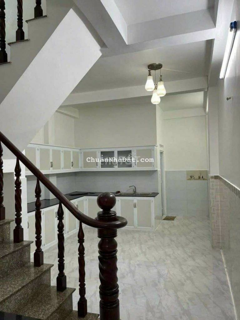 Cho thuê nguyên căn 4pn rộng rãi - nhà sạch đẹp- Nguyễn Văn khối p9 Gv