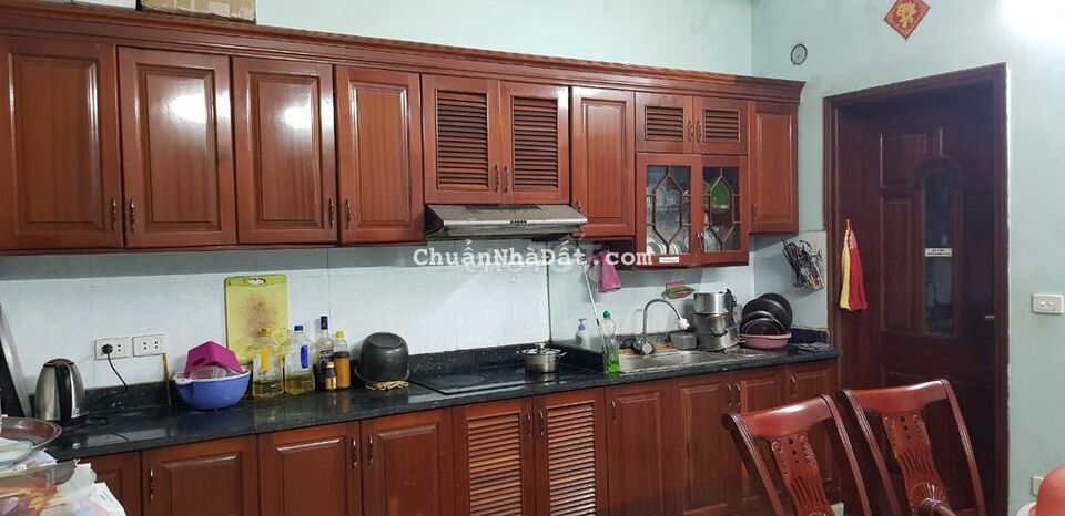 Nhà LK KĐT Văn Phú 5 tầng full đồ 16tr.