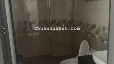 Cho thuê nhà 100m2, 5 tầng MP Trịnh Văn Bô làm văn phòng và kd