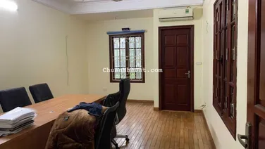 Cho thuê 2 căn liền kề 4 tầng ở Nguyễn Cơ Thạch vỉa hè ô tô đỗ